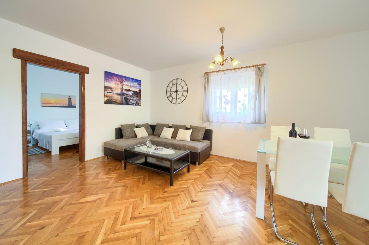 Apartmani Zeljka Salatić Exterior foto